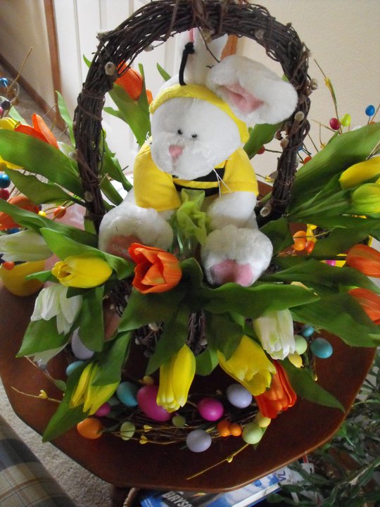 spring, container gardening, easter decorations, flowers, gardening, seasonal holiday d cor, Silk tulips tucked inside a vine moss basket with a bumblebee rabbit in the middle