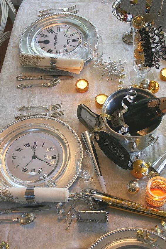 a new year s eve dinner, seasonal holiday decor