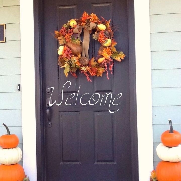 fall porch, porches, seasonal holiday decor, wreaths