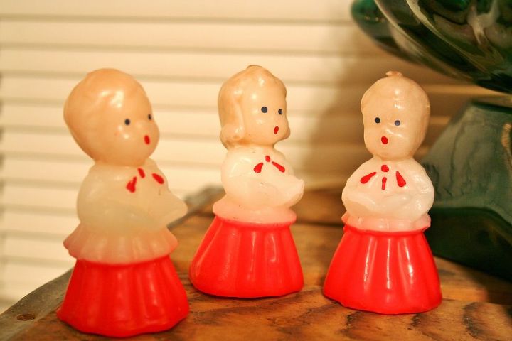 cozy red home christmas tour, seasonal holiday d cor, These little angels are from my husband s grandma and hold a very special place in our heart
