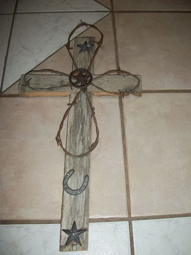 rustic wood crosses, crafts, woodworking projects