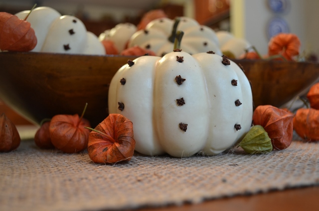 pumpkin pomanders for fall, container gardening, crafts, gardening, seasonal holiday decor