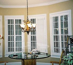 my client wanted window treatments in the eating area she wanted drapes to stop the, doors, home decor, reupholster, window treatments, windows, Before picture of eating area This room needed color and personality