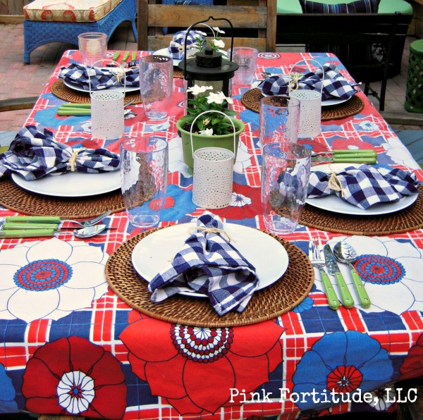 summer breezy table, outdoor living, seasonal holiday decor