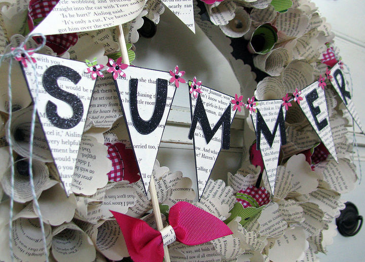 summer book page wreath, crafts, home decor, repurposing upcycling, wreaths