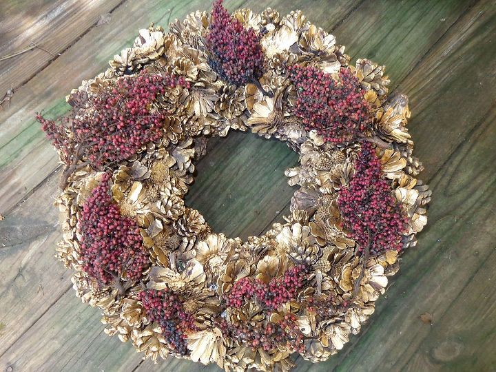 simple spooky halloween crafts, crafts, halloween decorations, seasonal holiday decor, wreaths, Sumac on wreath for any occasion