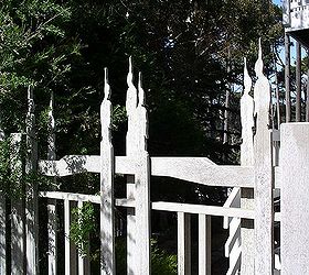 garden fencing ideas with redwood palings that have taken off, diy, fences, outdoor living, woodworking projects, A variation detail