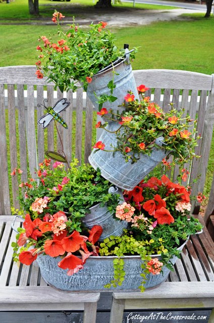 topsy turvy galvanized bucket planter, crafts, gardening, Ain t she pur dy