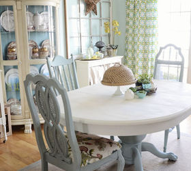 Dining Room Table and Chairs Makeover with Annie Sloan Chalk Paint
