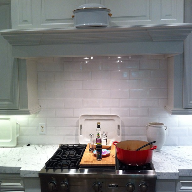 beautiful kitchen backsplashes, kitchen backsplash, kitchen design, Subway tile Kitchen Backsplash