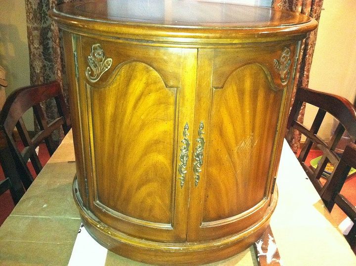 q i just bought this barrel end table from craigs list, chalk paint, painted furniture, bright flash on camera This is with doors closed