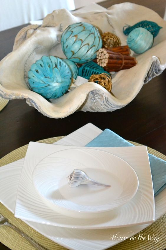 summer tablescape at the beach, home decor, Bright white dishes look amazing with a pop of color