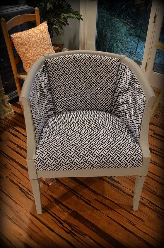 damaged cane chair gets fabric makeover how to pics, Seat is easy cover pull taut and staple tuck tuck pull and repeat