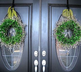 spring wreaths, crafts, seasonal holiday decor, I hung them with a simple burlap ribbon Now they really stand out against the black doors and can be seen really well from the street