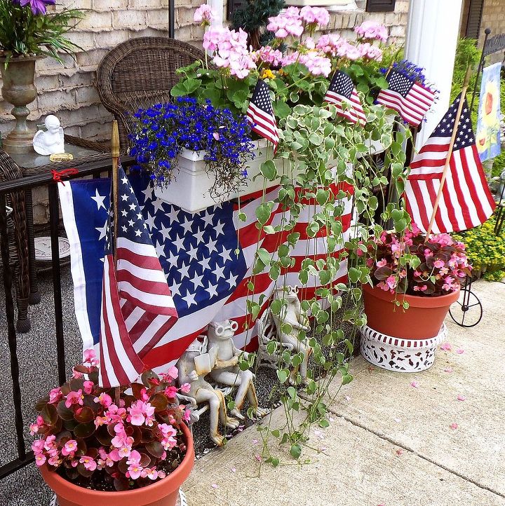 let s celebrate our independence, patriotic decor ideas, seasonal holiday d cor, wreaths, A few well placed flags make a huge impact