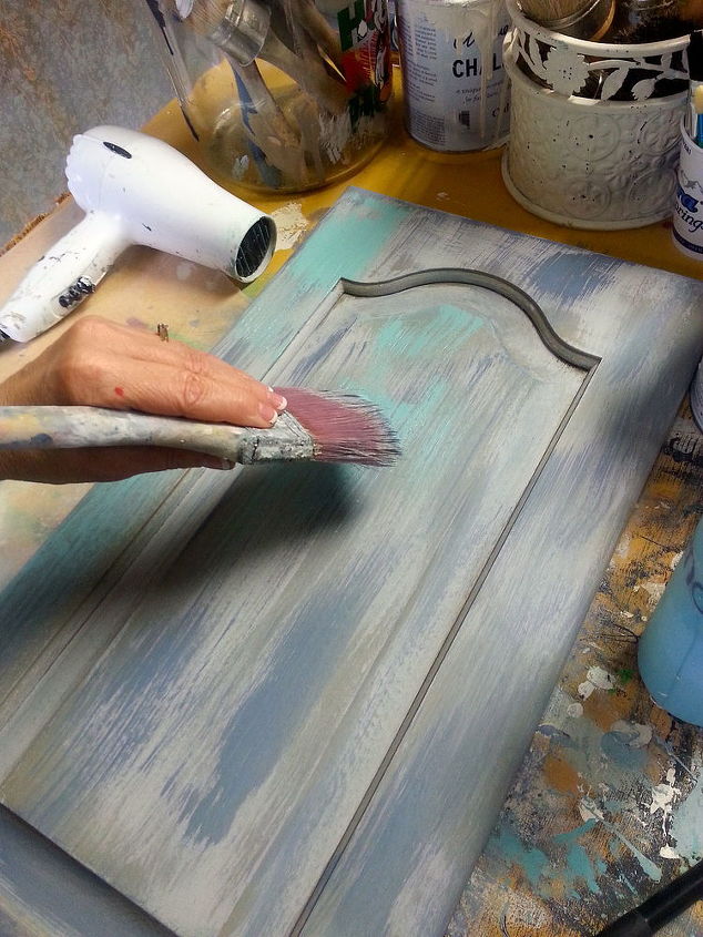 no sanding layered look using chalk paintby annie sloan