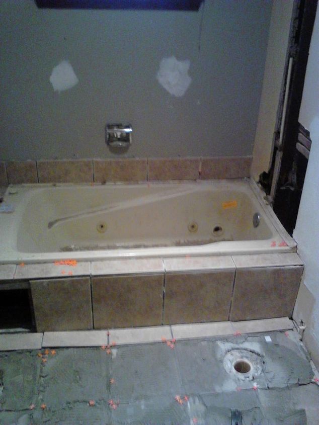this was just something i did, bathroom ideas, flooring, home improvement, plumbing, tile flooring, What I came and saw customer said can you replace my tub and tile it for me sure I said how much is that going to cost he said 1200 oh thats too much I need the pictures to market myself what can you afford I asked 800 he said