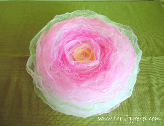how to make a bath pour rose wreath, I loosely rolled up the netting and this is what I ended up with