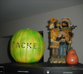 my halloween decorating so far, curb appeal, flowers, halloween decorations, seasonal holiday decor, Some inside