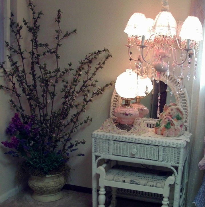 spring has come to our bedroom, bedroom ideas, seasonal holiday decor, I am so ready for spring