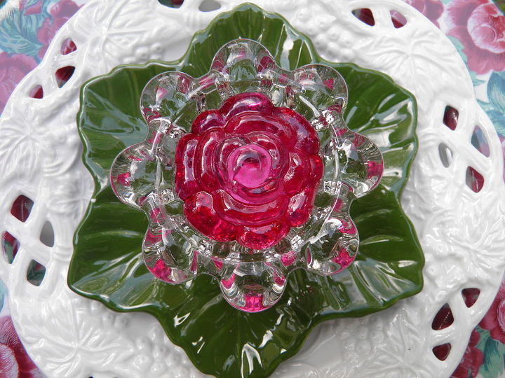 eu finalmente comecei a fazer minhas flores de prato e torres de cristal muito, Flores do centro