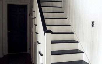 Easy Way to Update a Staircase. Use Paint!