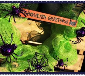 halloween wreath, crafts, halloween decorations, seasonal holiday decor, wreaths, Halloween Wreath Cupcakes and Crinoline