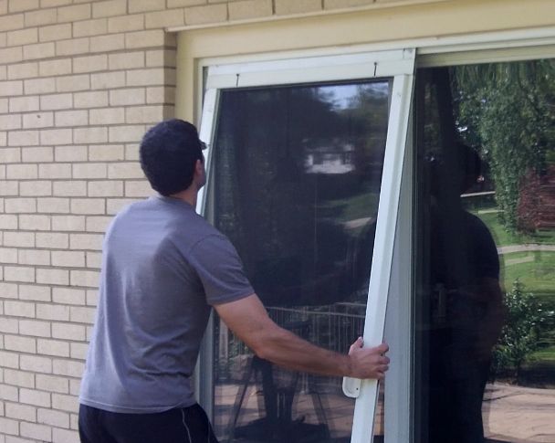 Sliding Screen Doors Remove Clean And Tune In Under 10