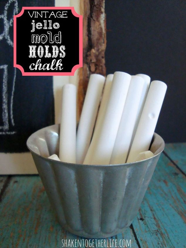 rustic wooden chalk board sign, chalkboard paint, crafts, A vintage Jello mold was the perfect size to hold chalk