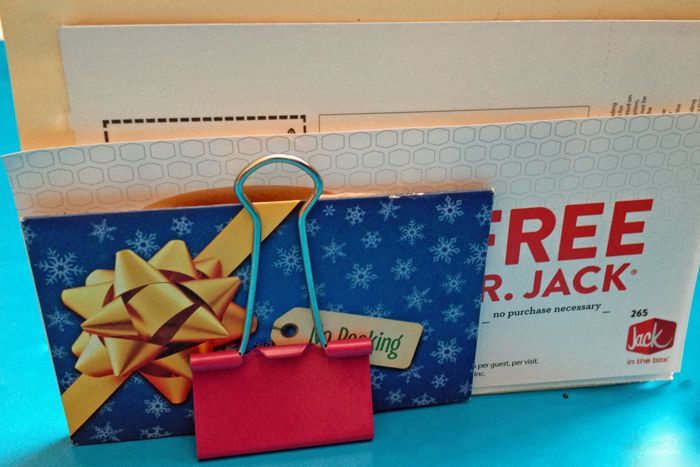 organize your junk drawer, organizing, Using binder clips to store my gift cards vertically