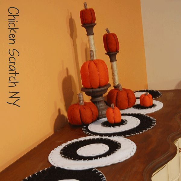 modern penny rug table runner, crafts, halloween decorations, seasonal holiday decor