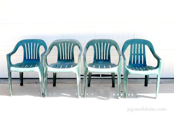 bring new life to your old plastic chairs with krylon spray paint, painted furniture