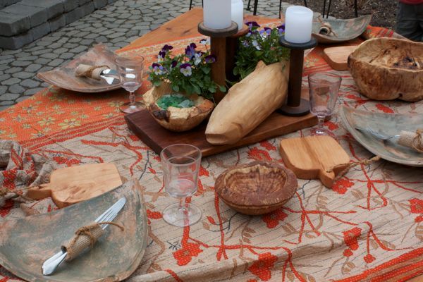 fall al fresco dining, outdoor living, seasonal holiday decor, Hand carved fish serving board burl bowl and individual bread boards by my husband Kent available through our website