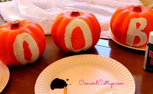 painted pumpkin topiaries pumpkinideas, crafts, painting, seasonal holiday decor