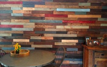 Pallet Wall/Reclaimed Wood