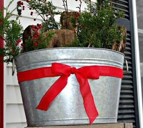 12 days of easy christmas decorating more christmas porch decorations, curb appeal, outdoor living, seasonal holiday decor