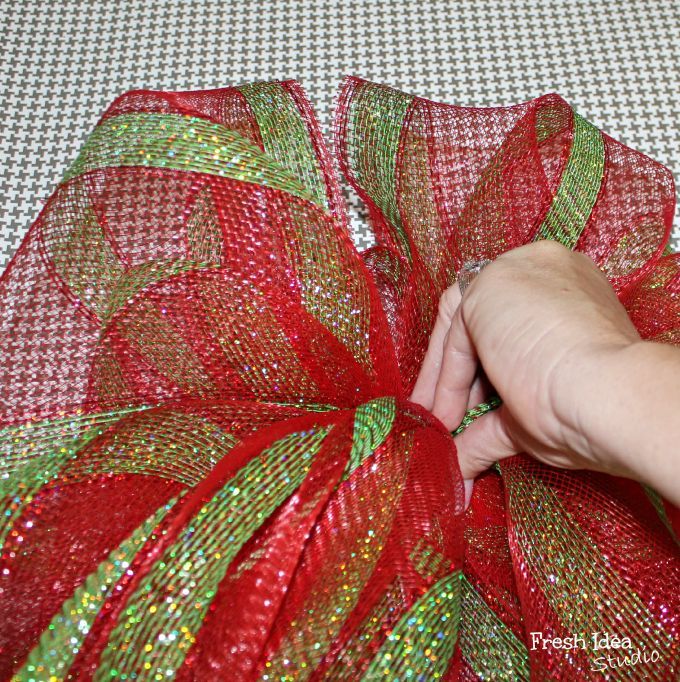 wreaths of christmas past be gone go for the best big diy bow christmas decorations - How To Make A Big Christmas Bow wreaths of christmas past be gone go for the best big diy bow christmas decorations - How To Make A Big Christmas Bow