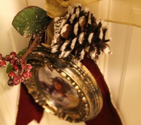 12 days of easy christmas decorations christmas door hanger, seasonal holiday d cor