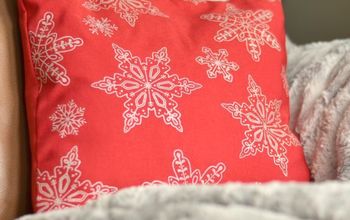 Snowflake Pillow #holidaycheer