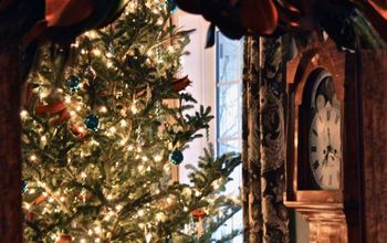 Holiday decorating... It's all about the tree and the #holidaylights!