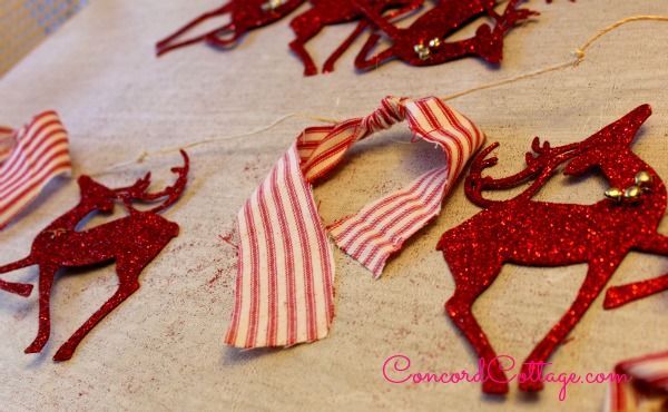 how to make reindeer christmas garland from 1 store ornaments, christmas decorations, crafts, seasonal holiday decor, wreaths, So easy to make
