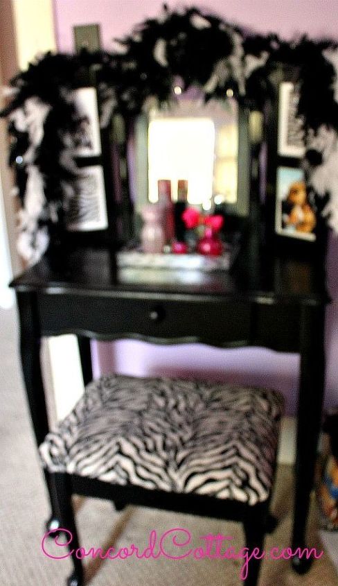 vanity table makeover, bedroom ideas, painted furniture, We added some scrap fleece for the bench