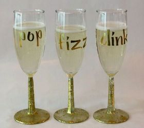 new years decorating ideas, seasonal holiday d cor, I LOVE these festive glasses that say Pop Fizz and Clink They are a great and easy Diy project you can do in less than an hour Source Tinyprints com