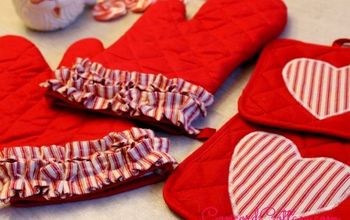 Dollar Store Oven Mitts & Pot Holders With Hearts & Ruffles