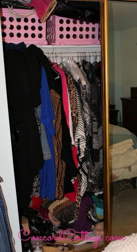 organize seu armrio para ter um guarda roupa melhor e menos estresse, Antes da foto bastante assustador