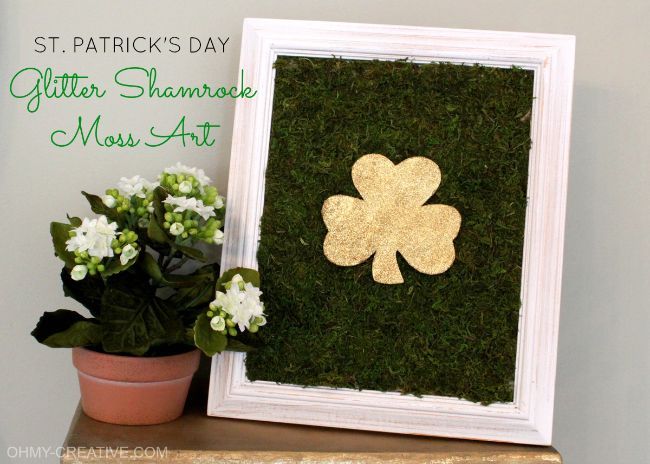 st patrick s day glitter shamrock moss art, crafts, decoupage, seasonal holiday decor, A quick and easy way to add a little St Patrick s Day decor to the home