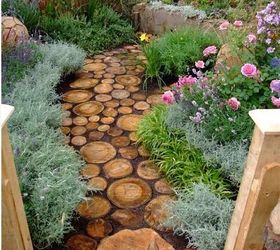 cute diy garden path idea, diy, flowers, gardening, landscape, outdoor living, Mixing sizes is key to the complete look