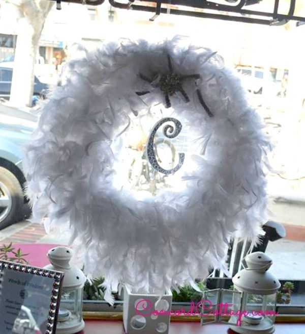 bridal shower at sol grill, crafts, wreaths