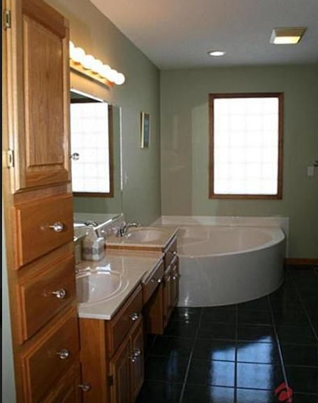 should i put wood floors in my master bath