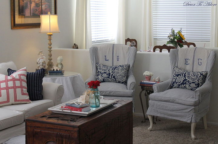a red white and blue living room, living room ideas, patriotic decor ideas, seasonal holiday decor